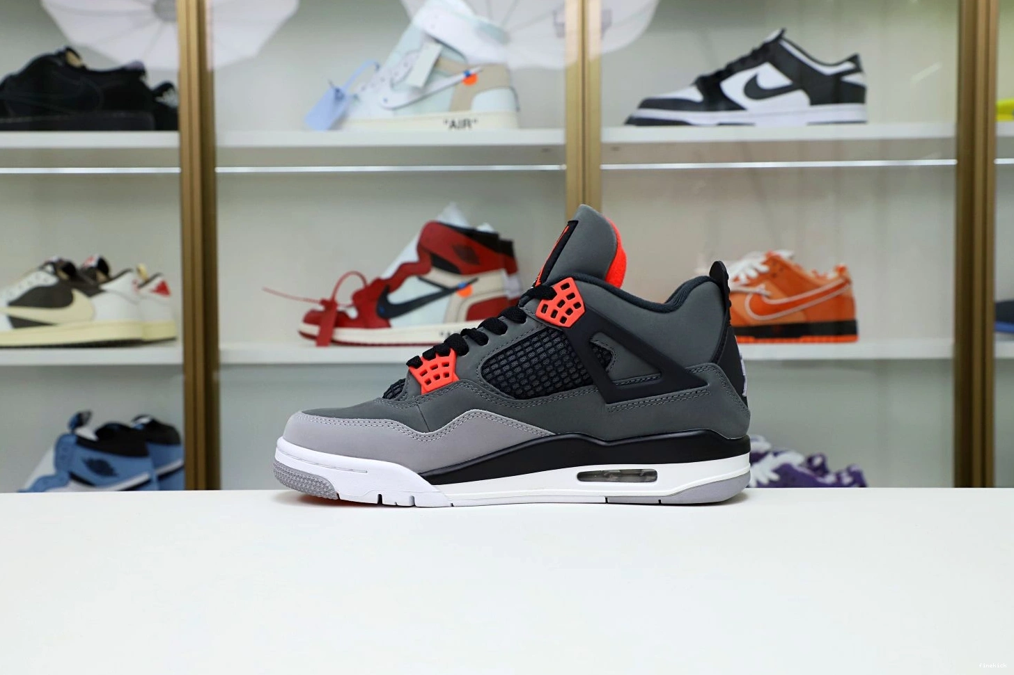JORDAN INFRARED 4 AIR 0102